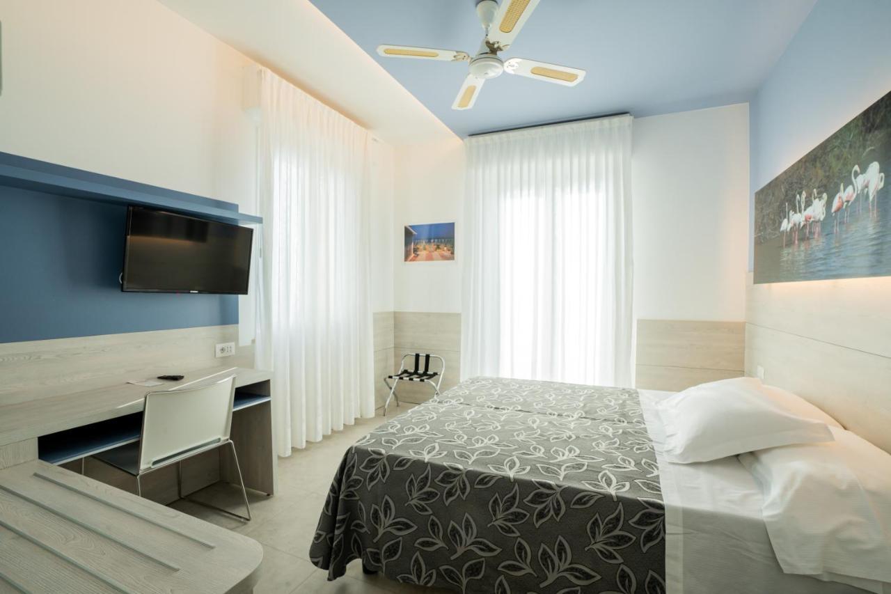 Clipper Hotell Pesaro Eksteriør bilde