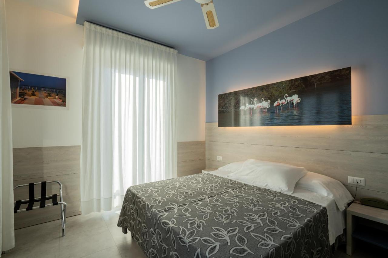 Clipper Hotell Pesaro Eksteriør bilde