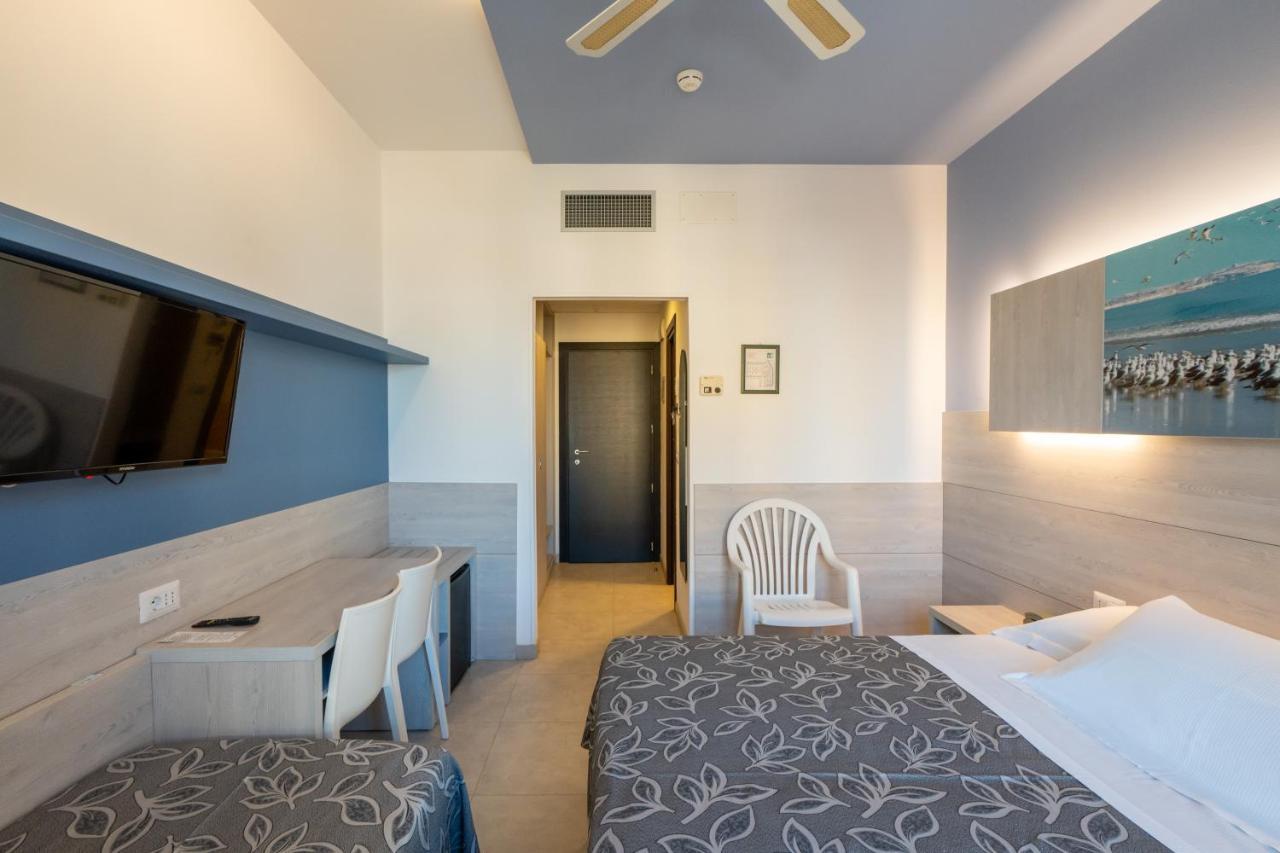 Clipper Hotell Pesaro Eksteriør bilde
