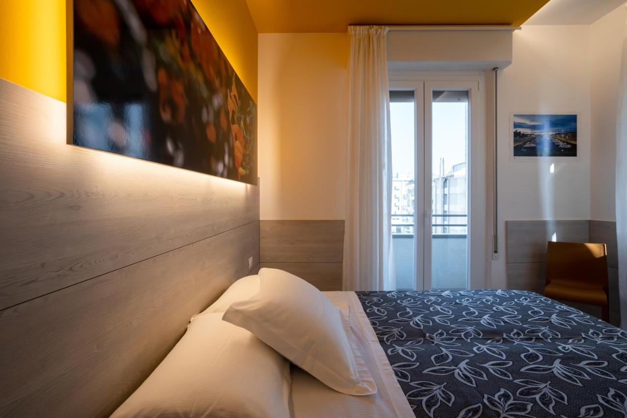 Clipper Hotell Pesaro Eksteriør bilde